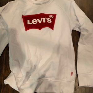 Levi’s crew neck size 10-12 tweens